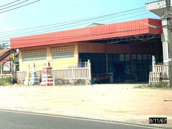 12 warehouses _photo