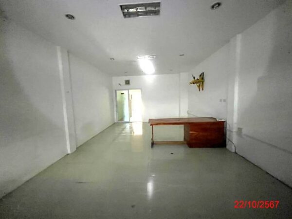 04 Commercial Building _photo