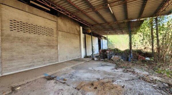 12 warehouses _photo