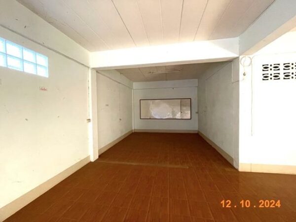 04 Commercial Building _photo