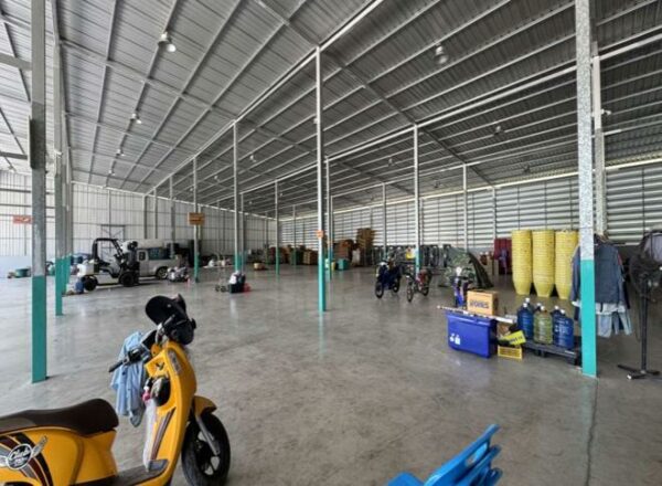 12 warehouses _photo
