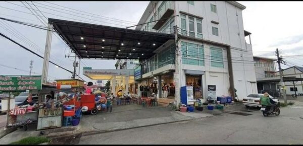 04 Commercial Building _photo