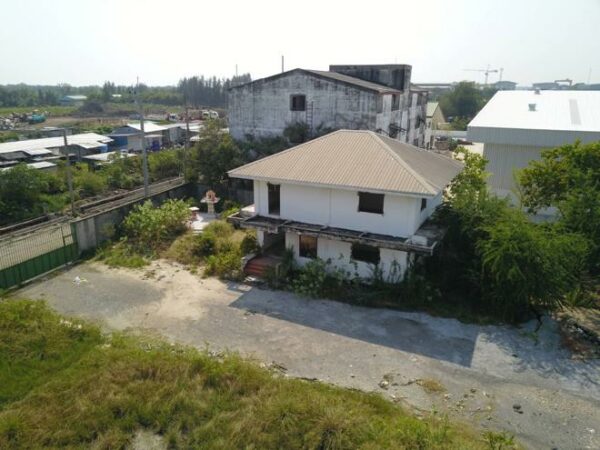 09 Factory Building _photo