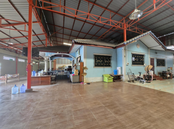 12 warehouses _photo