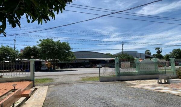 12 warehouses _photo