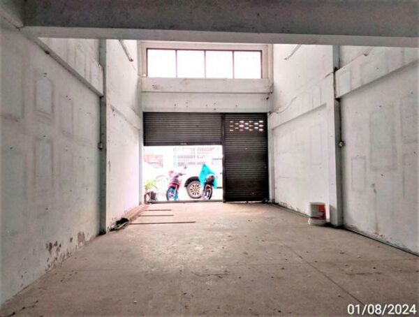 04 Commercial Building _photo