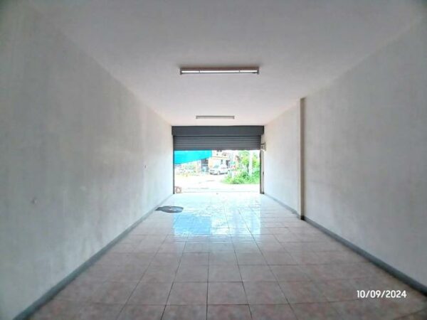 04 Commercial Building _photo