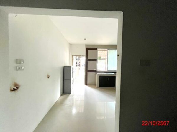 04 Commercial Building _photo