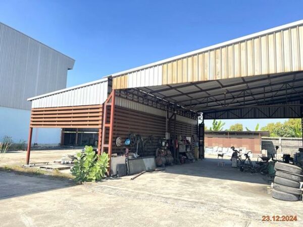 12 warehouses _photo