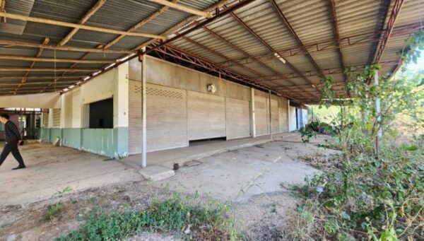 12 warehouses _photo