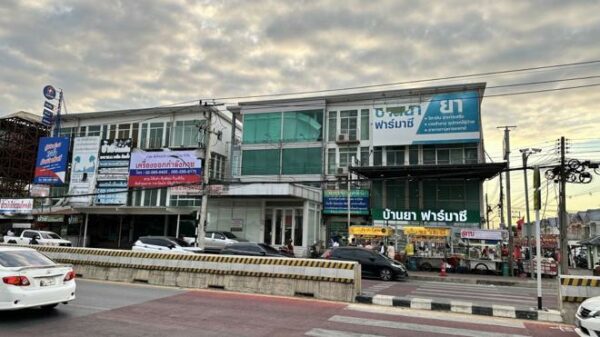 04 Commercial Building _photo