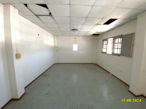 04 Commercial Building _photo