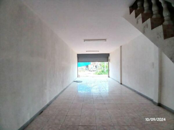 04 Commercial Building _photo