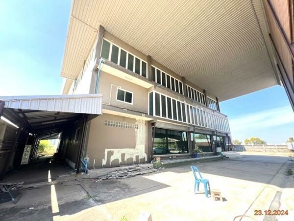 12 warehouses _photo