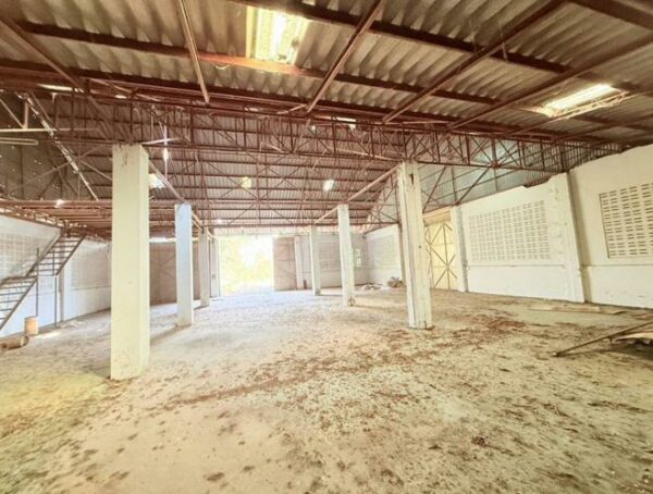 12 warehouses _photo