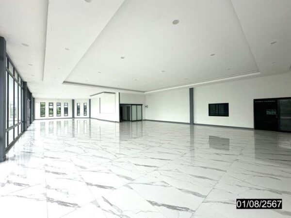 16 showroom _photo