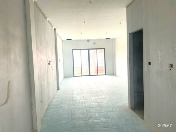 04 Commercial Building _photo