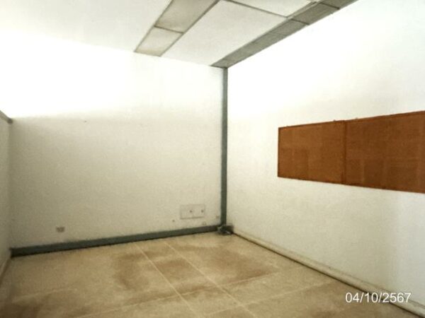 83 Branch Office Building _photo
