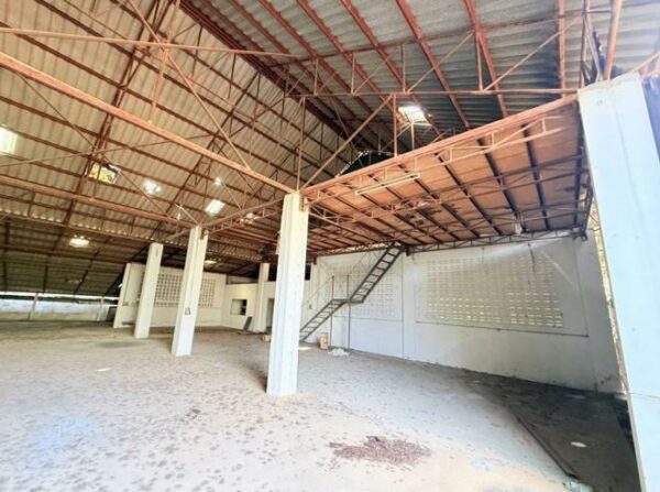 12 warehouses _photo
