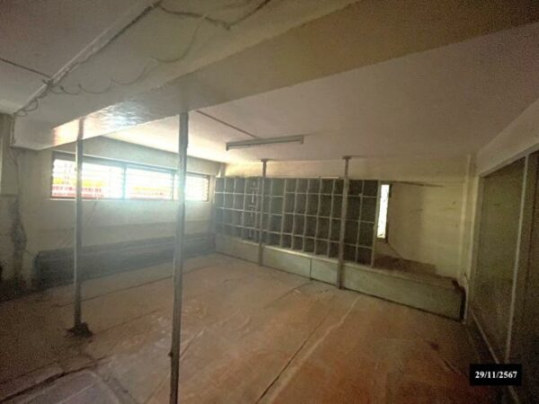 04 Commercial Building _photo