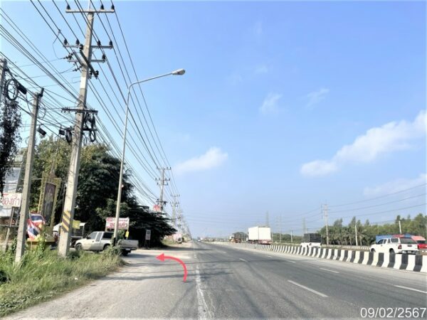 01 Land is empty. _photo