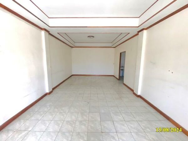 04 Commercial Building _photo