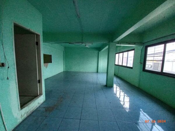 04 Commercial Building _photo