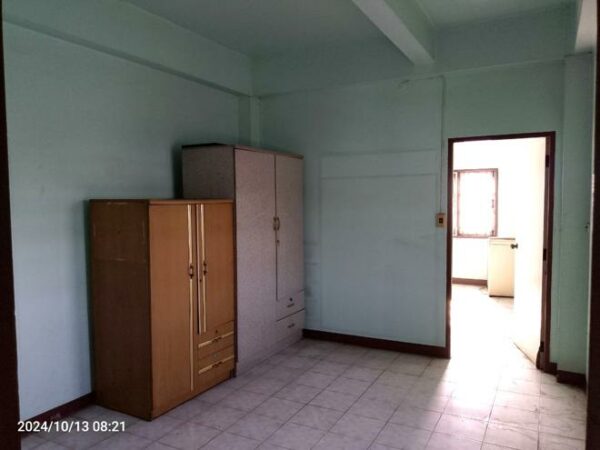 04 Commercial Building _photo
