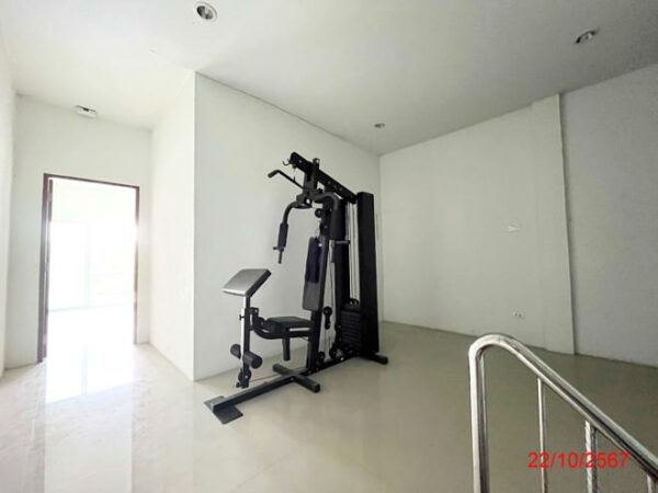 04 Commercial Building _photo