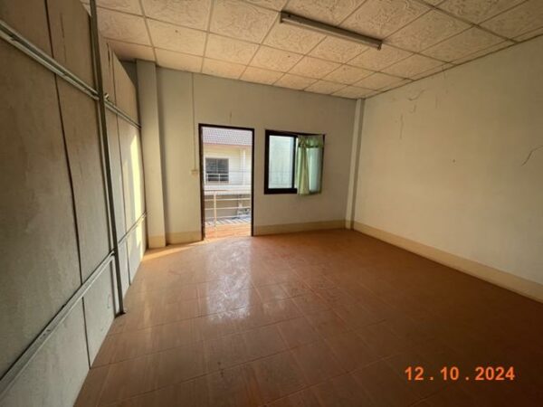 04 Commercial Building _photo