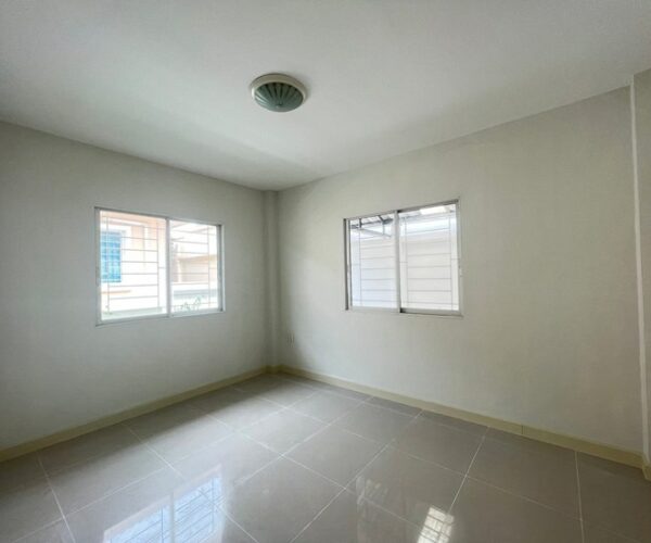 02 Single House _photo