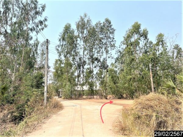 01 Land is empty. _photo