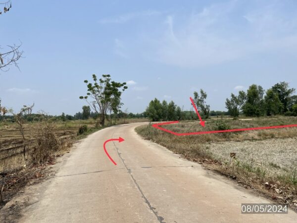 01 Land is empty. _photo