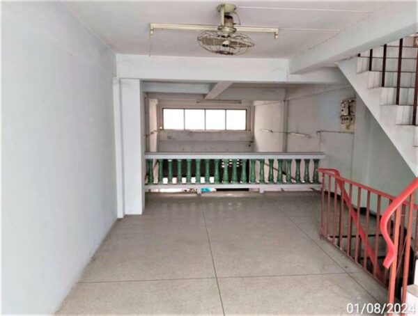 04 Commercial Building _photo