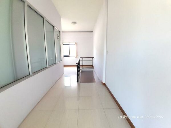 04 Commercial Building _photo