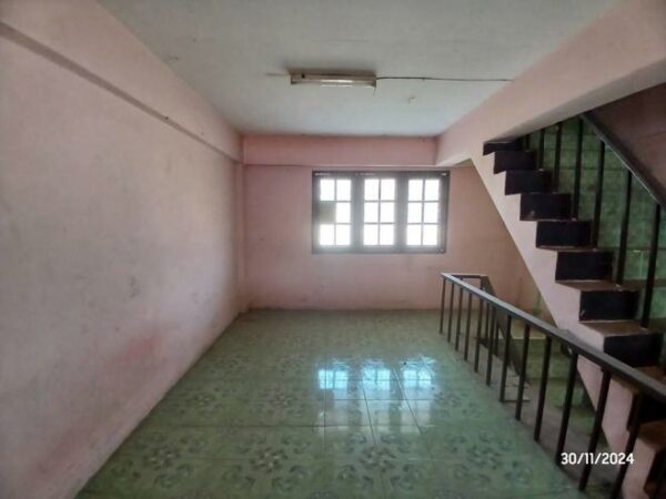 04 Commercial Building _photo