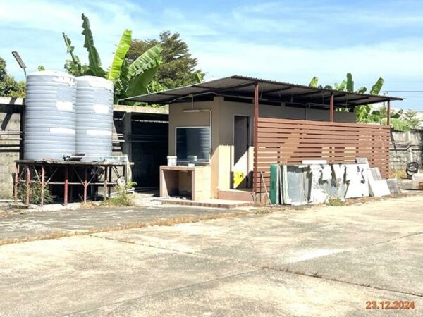 12 warehouses _photo
