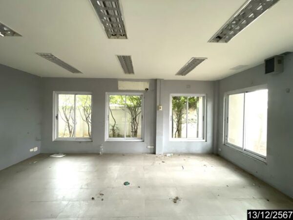 10 office buildings _photo