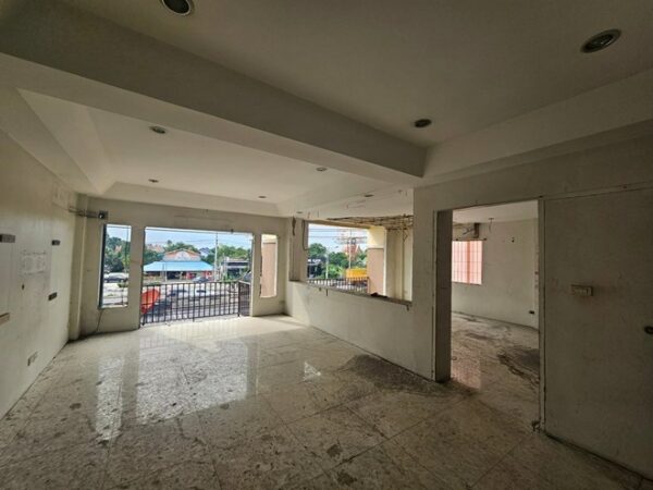 04 Commercial Building _photo