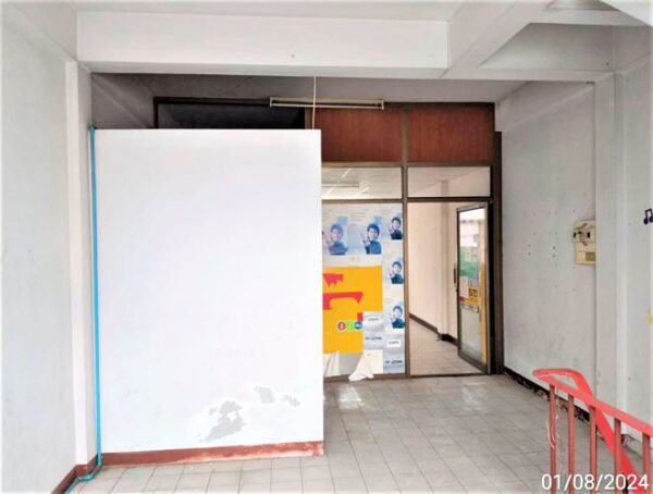 04 Commercial Building _photo