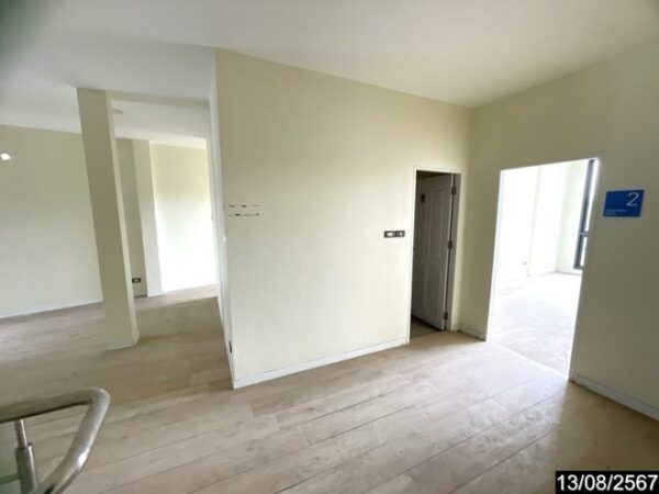 04 Commercial Building _photo