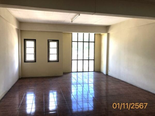 04 Commercial Building _photo