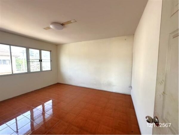 04 Commercial Building _photo