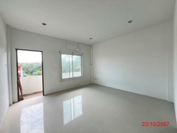 04 Commercial Building _photo
