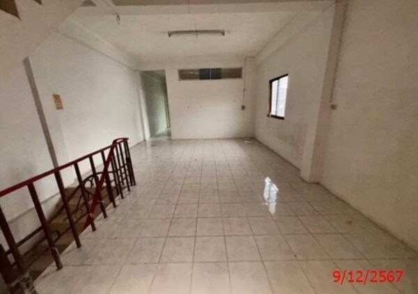 04 Commercial Building _photo