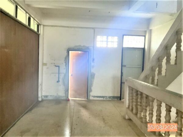 04 Commercial Building _photo