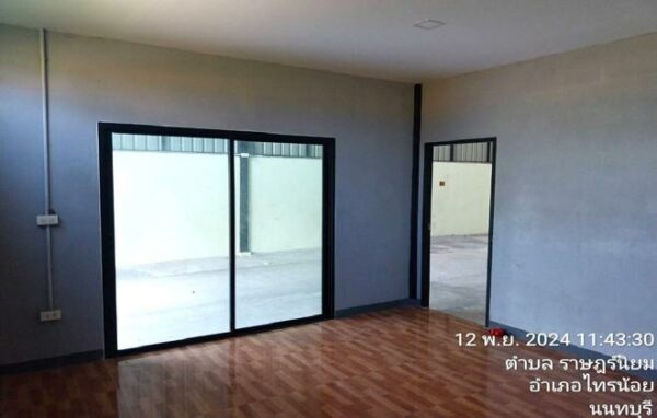 12 warehouses _photo