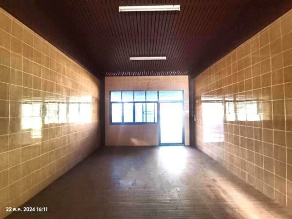 04 Commercial Building _photo