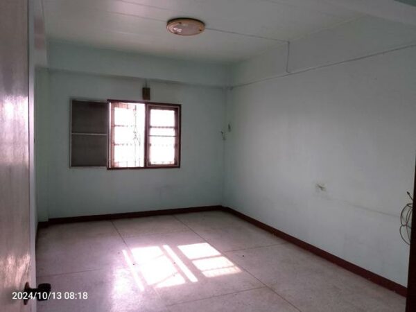 04 Commercial Building _photo