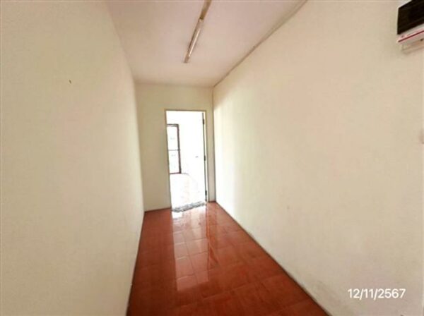 04 Commercial Building _photo